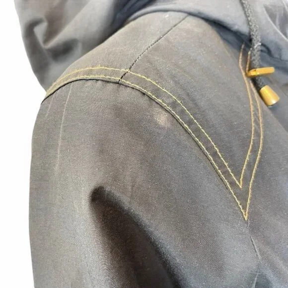 Gallery Small Hooded Rain Parka - Picture 8 of 8